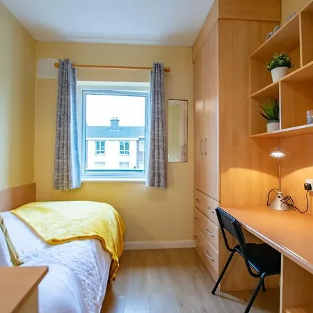 18 - 4br Duplex By Shortstays - Sleeps 8 Ferienhaus *