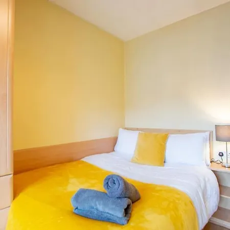 18 - Superb Duplex By Shortstays Casa vacanze