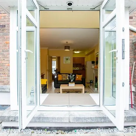 Ferienhaus 18 - 4br Duplex By Shortstays - Sleeps 8 Galway
