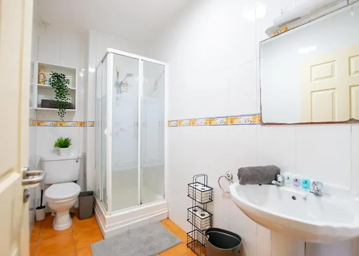 18 - Superb Duplex By Shortstays * Galway