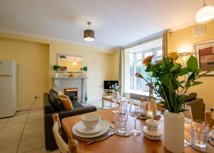 18 - Superb Duplex By Shortstays * Galway